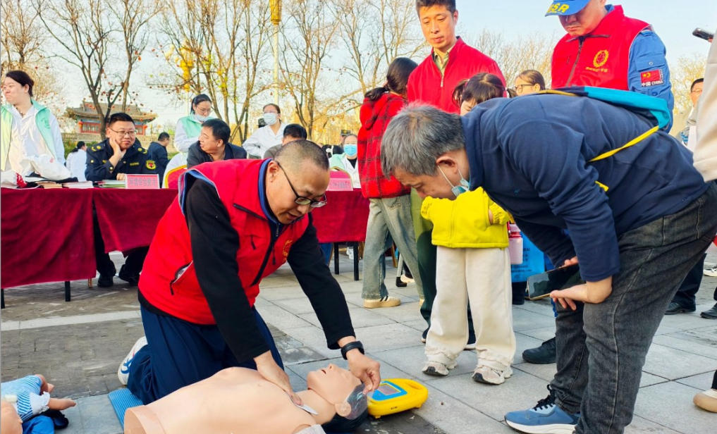 定州市举办第38个爱国卫生月主题宣传活动