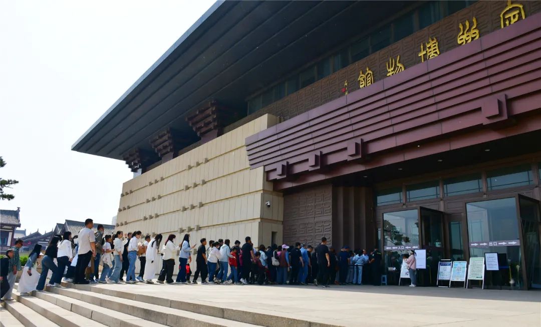 河北定州：“五一”假期文旅市场火爆